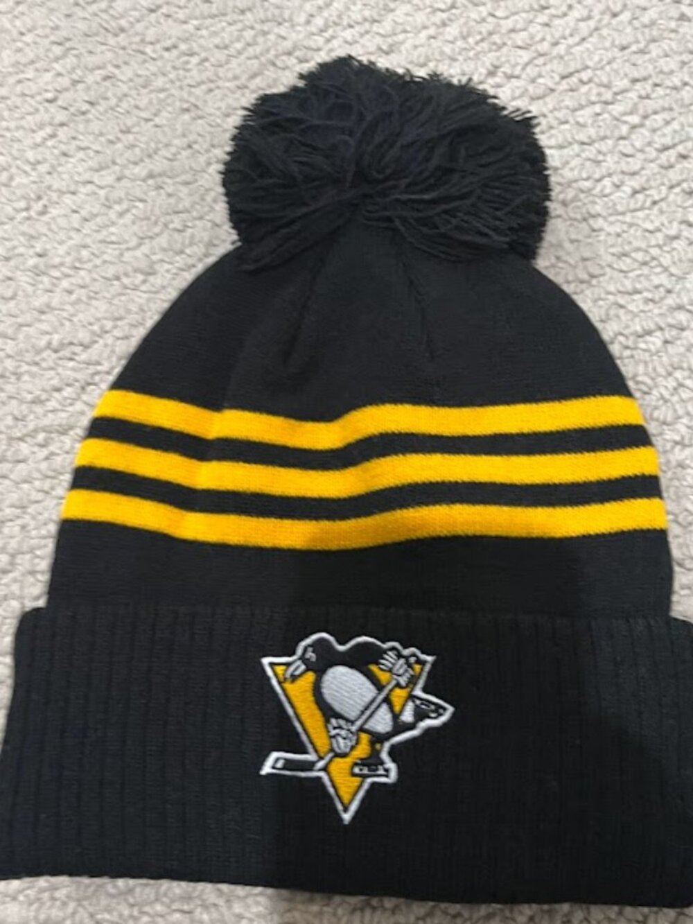 Adidas Pittsburgh Penguins Pom Beanie – NEW
